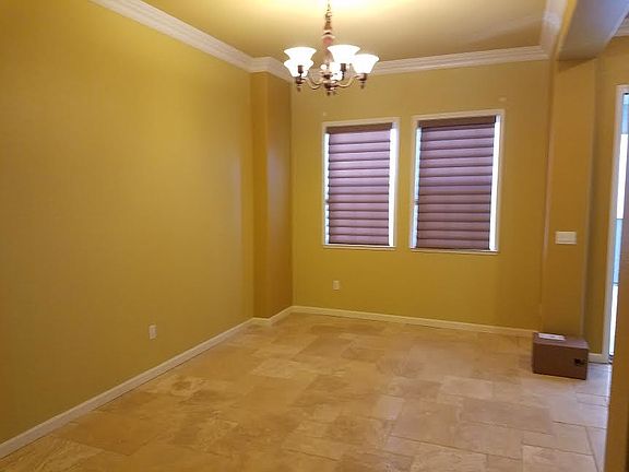 3rd image of 831 Fountain Dr