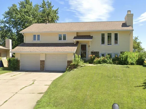 6007 S 93rd St, Omaha, NE 68127