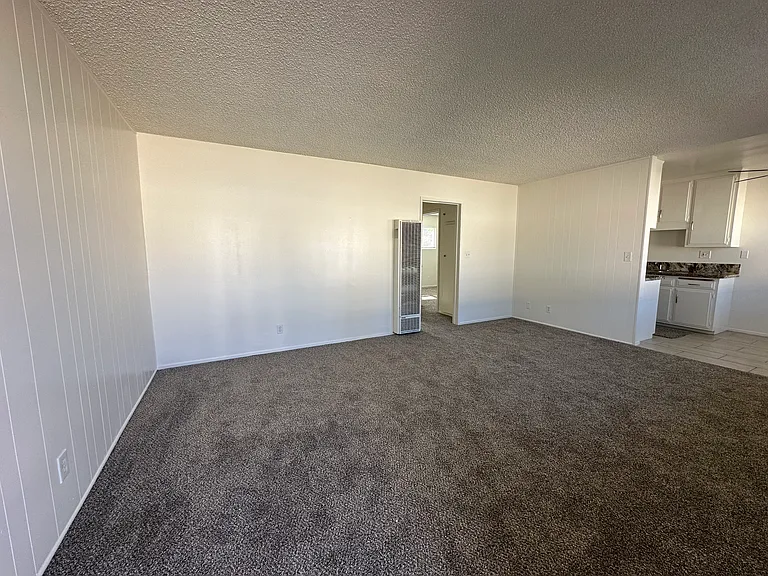 5200 W Wooley Rd #5 — Photo 1