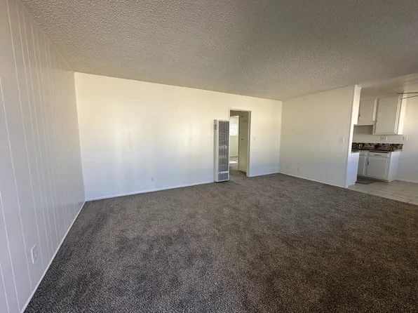 5200 W Wooley Rd #5, Oxnard, CA 93035