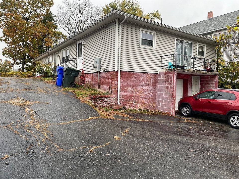 2nd image of 22 Montgomery St