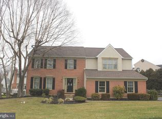 26 Garnet Cir, Conshohocken, PA 19428