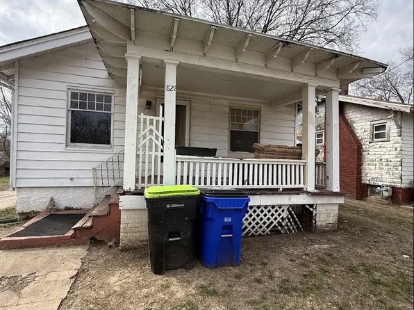 821 N Oakland Ave, Decatur, IL 62522