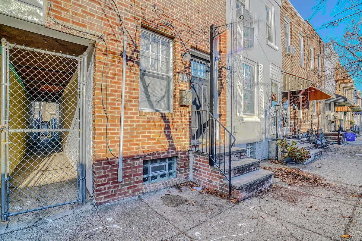 Building Photo - 2838 Almond St