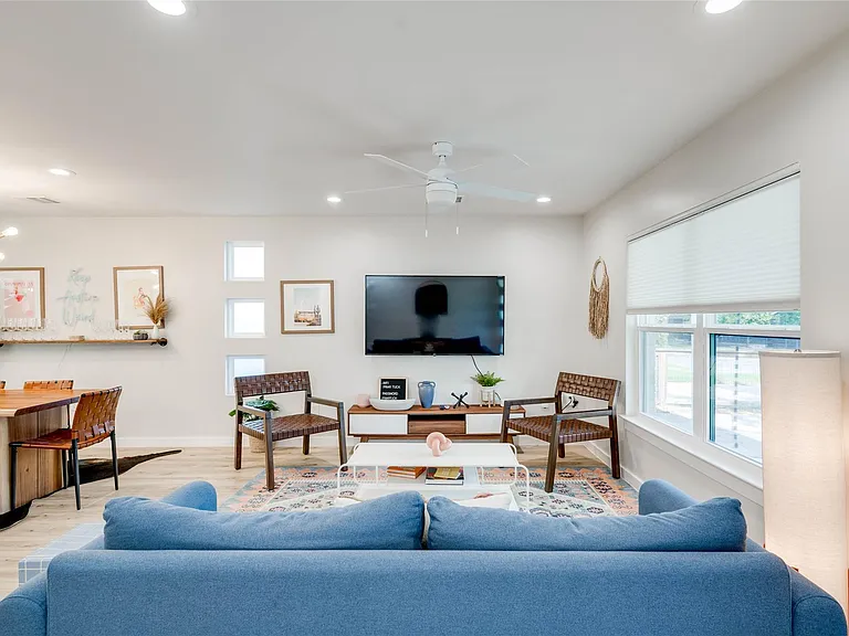 2516 Friar Tuck Ln — Photo 13