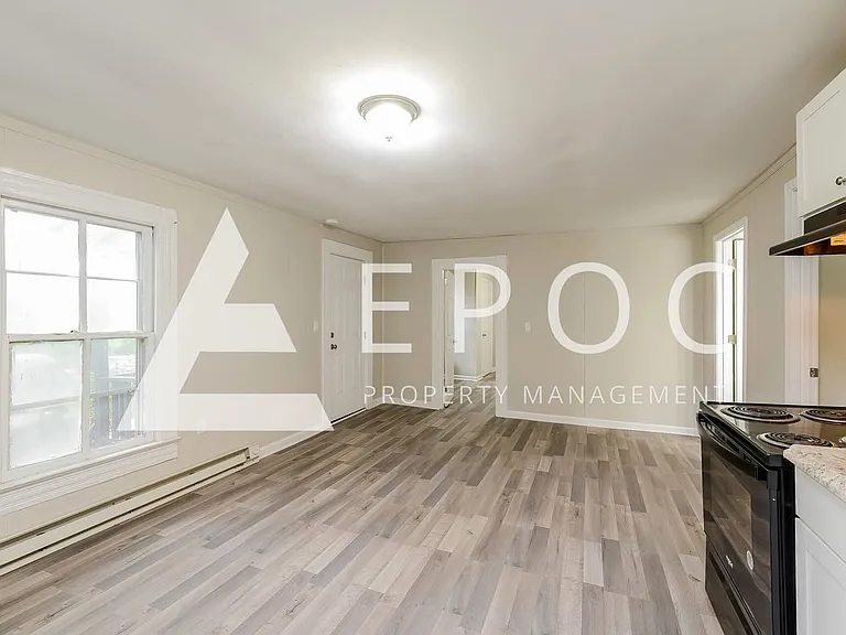 1114 Sharon St — Photo 6
