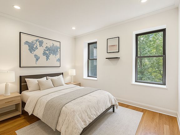 4th image of 390 2nd St APT 14