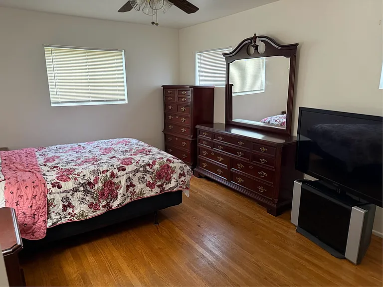 1812 S Sierra Vista Ave — Photo 11