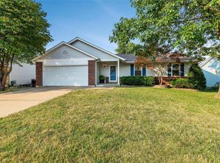 6411 Star Buck Dr, O'Fallon, MO 63368
