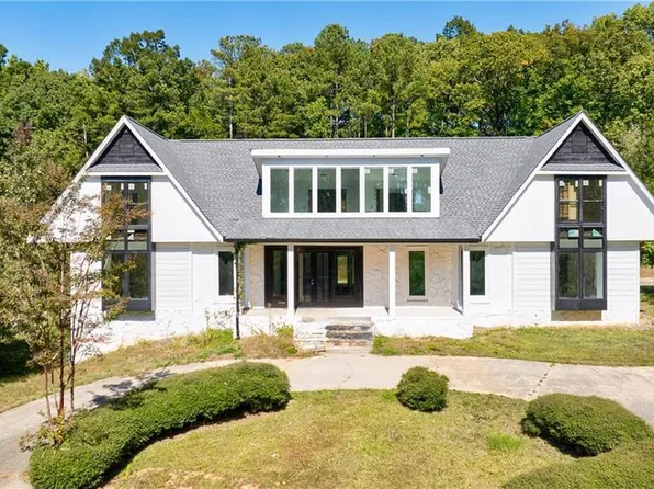 1870 Chartwell Trce, Stone Mountain, GA 30087