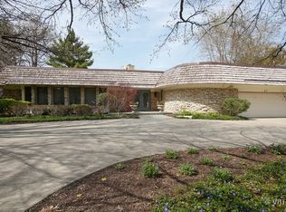57 Sheffield Ln, Oak Brook, IL 60523