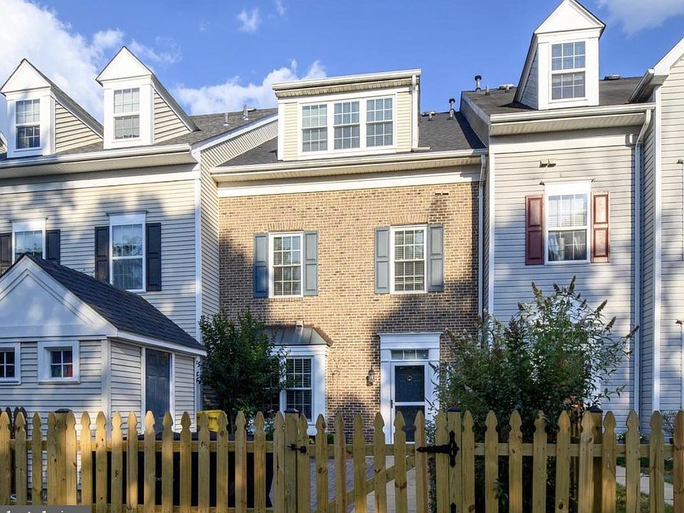 1st image of 8725 Spring Brook Way