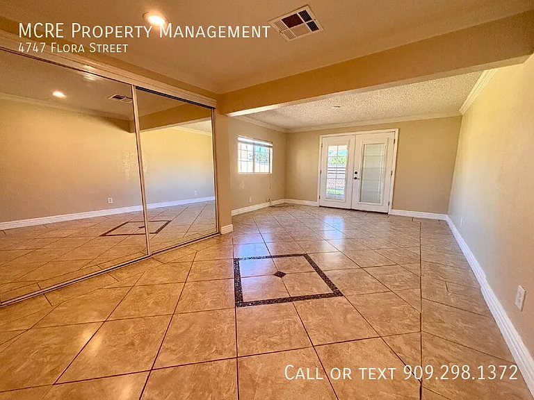 4747 Flora St — Photo 12