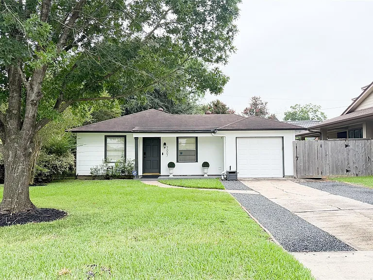 7007 Housman St — Photo 1