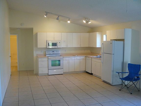 5th image of 42 Bunker View Dr