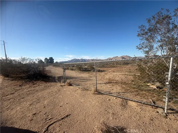31020 Pawnee St Lot 91, Lucerne Valley, CA 92356