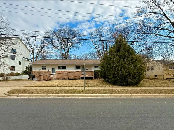 406 Branch Rd SE, Vienna, VA 22180