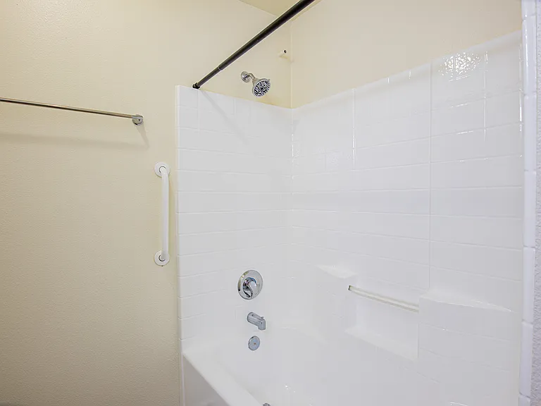 32404 Penrose St #304 — Photo 9