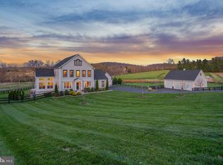 14150 Courtney Meadow Pl, Leesburg, VA 20176