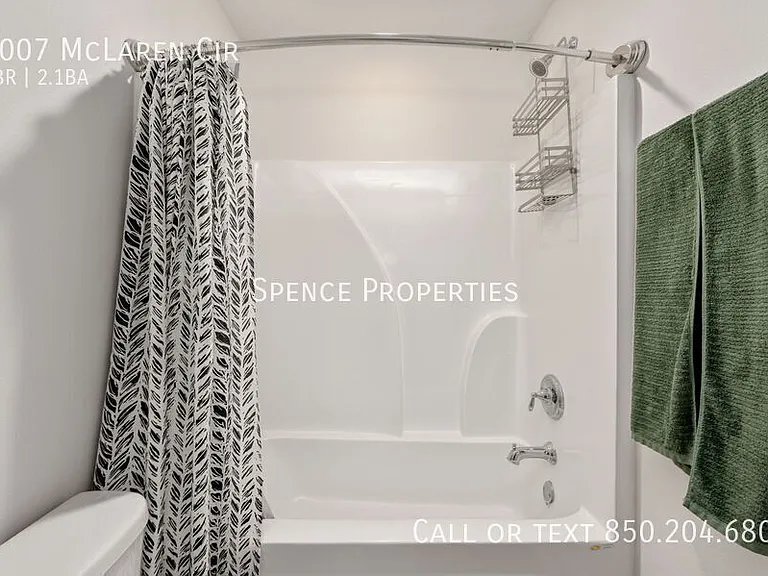 1007 McLaren Cir — Photo 26
