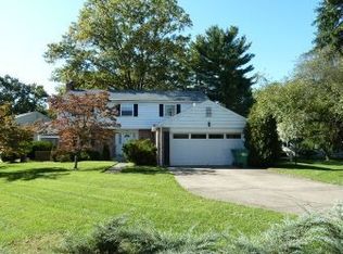 3001 Maple Shade Ln, Wilmington, DE 19810