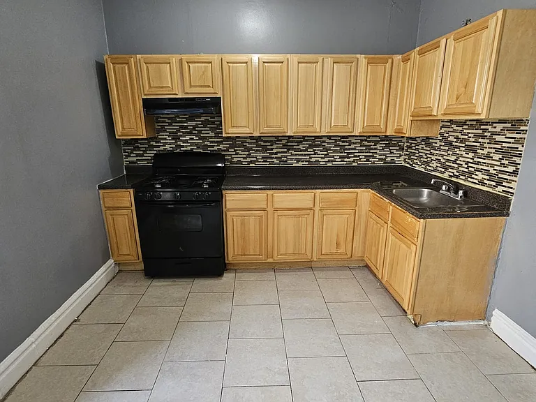 645 Elizabeth Ave #34 — Photo 5