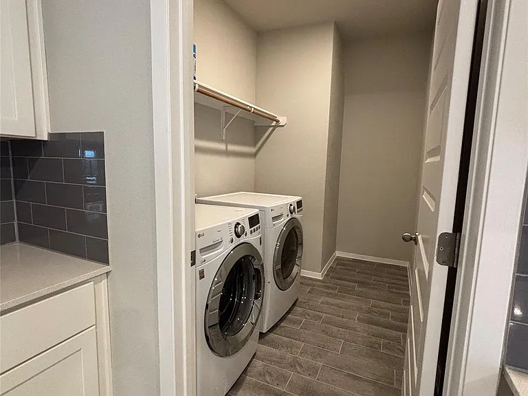 11616 Comano Dr — Photo 13