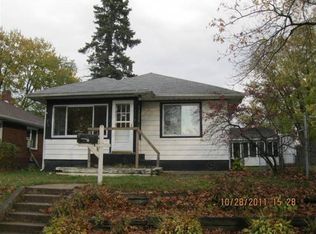 221 Ridgeland Ave N, Michigan City, IN 46360