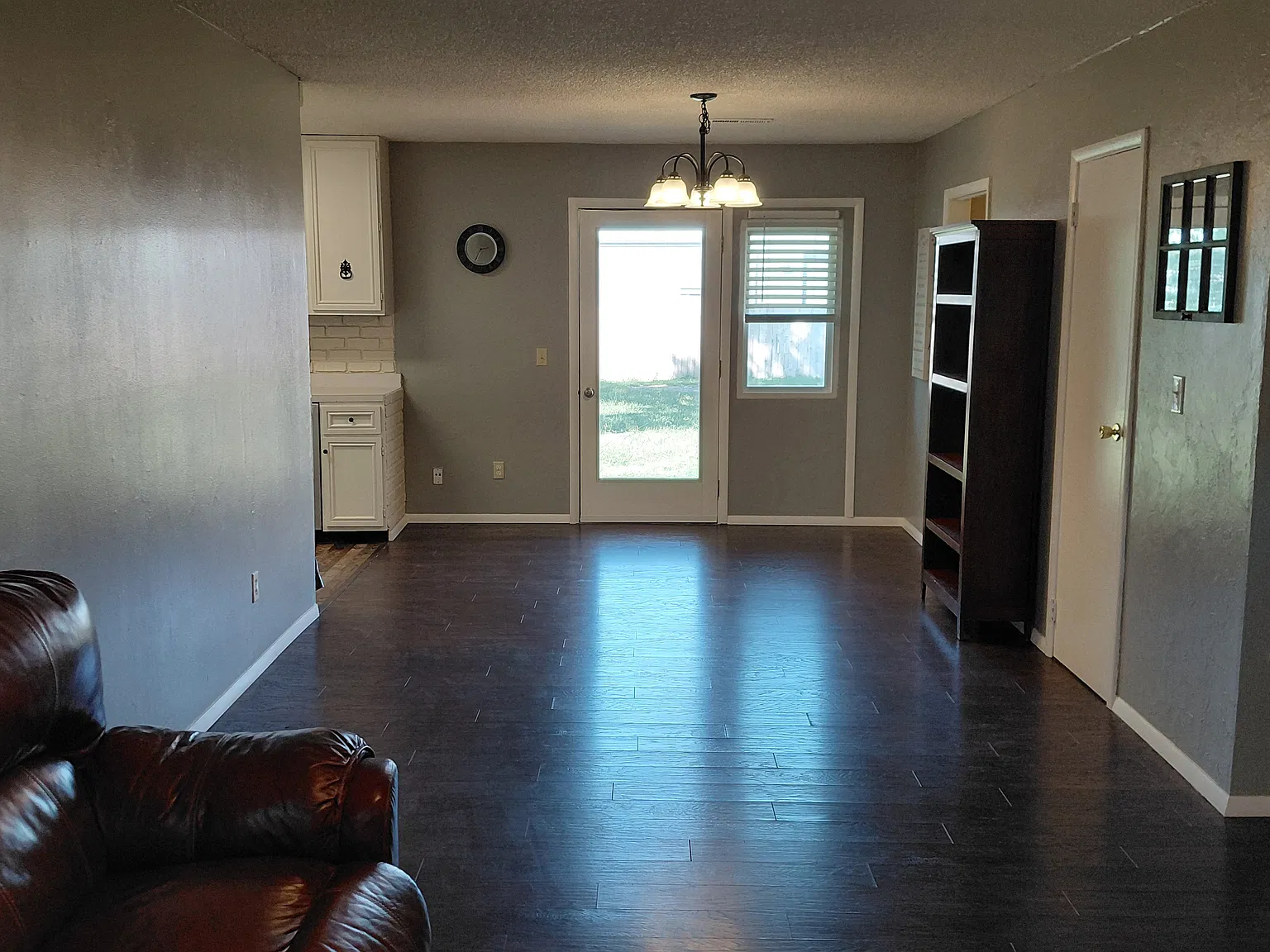 3 bed, 1170 sqft, $1,380 — Photo 3
