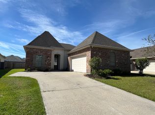 17235 Ledgestone Dr, Prairieville, LA 70769