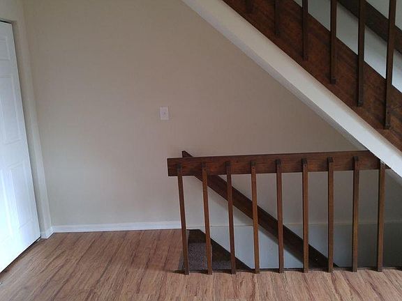 5th image of 7722 Scofield Ct