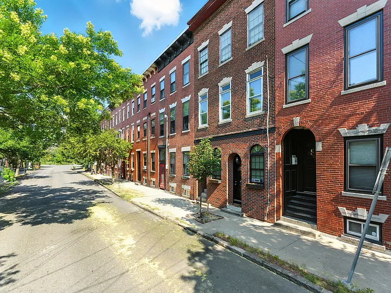 19 Medford St #2 — Photo 24