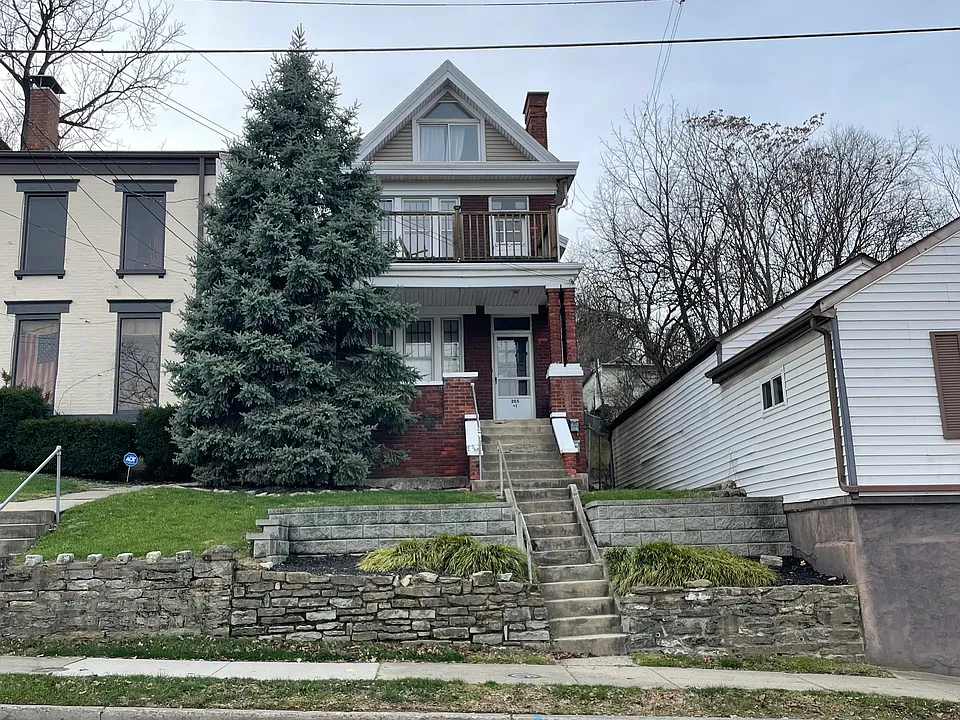205 Western Ave #2