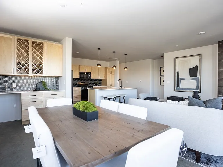 The District Lofts — Photo 2