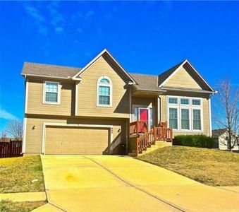 805 N Spruce St, Gardner, KS, 66030