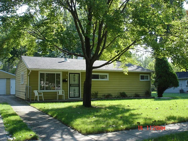 1484 Gail Ct photo 1