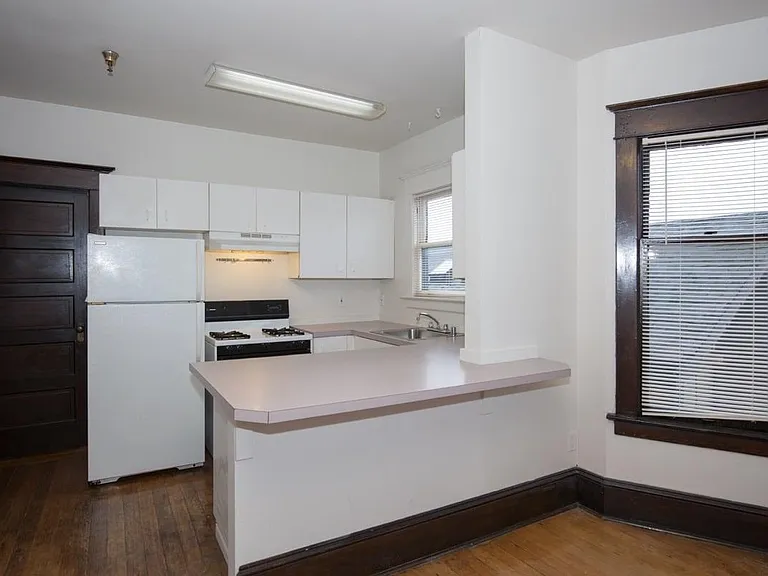 Clearwater and Star Apartments — Photo 34