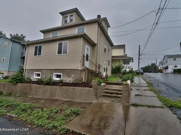 26 John St, Pittston, PA 18640