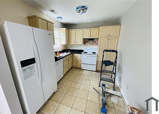 5th image of 3309 Sugar Creek Dr