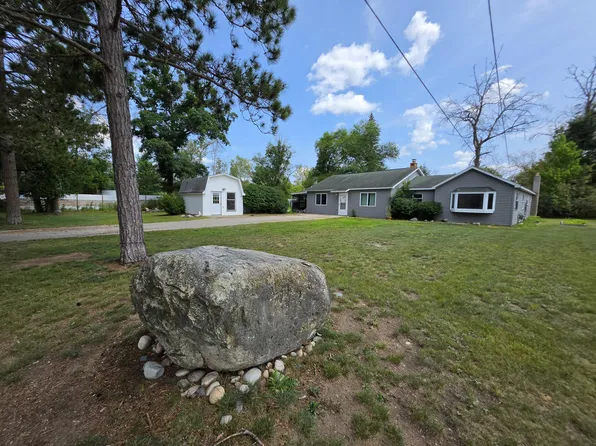 408 Spruce St, Mio, MI 48647