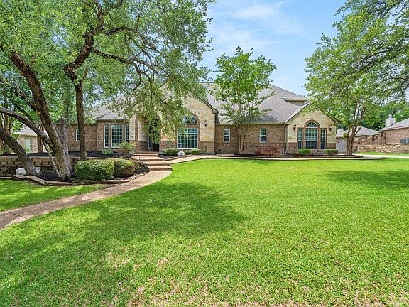 2nd image of 239 Eagle Landing Dr