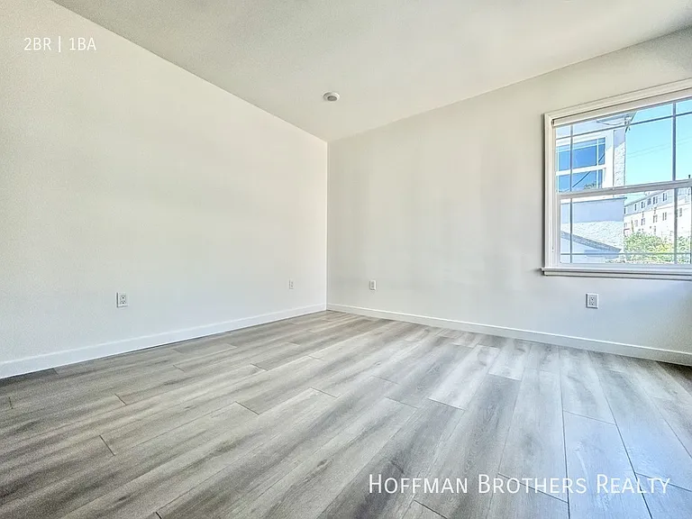 6127 1/2 Monterey Rd — Photo 10