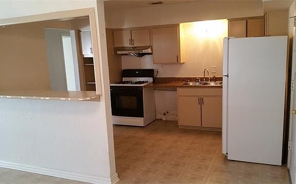5th image of 3518 Plaza Park Dr