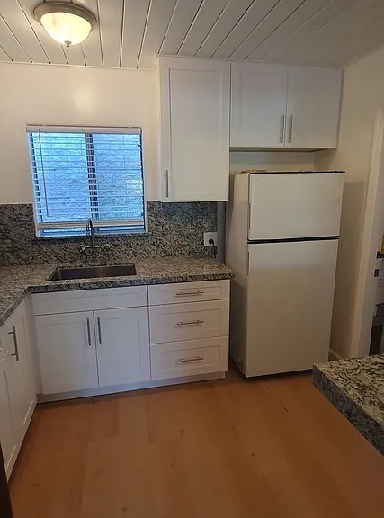 2846 Blenheim Ave — Photo 5