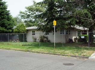 15409-15421 SE Stark St, Portland, OR 97233