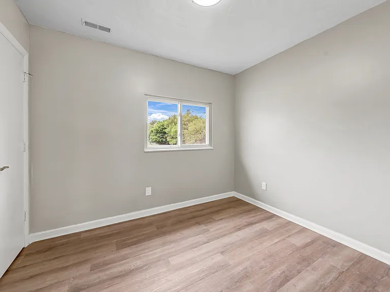 3449 Wade Ave #U — Photo 17