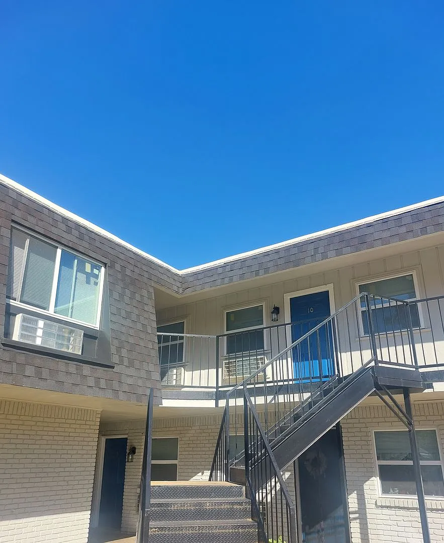 To Cornerstone Apartments — Photo 2