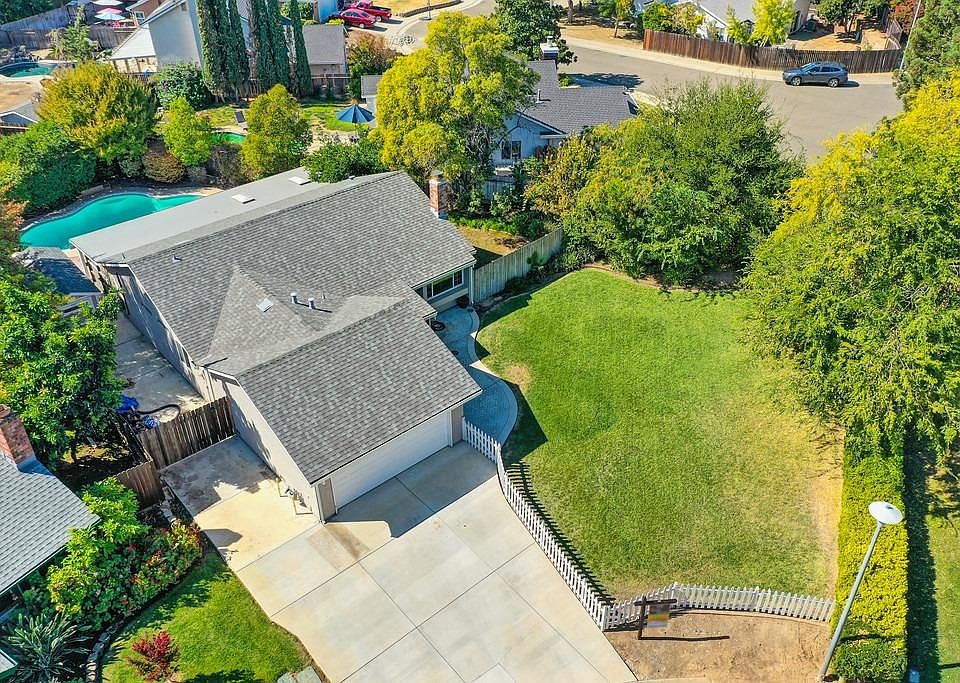 1st image of 6300 Autumn Oak Ct