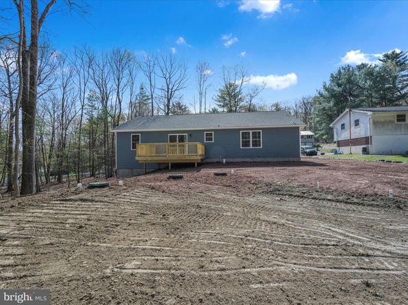 2421 Running Bear Cv, Auburn, PA 17922