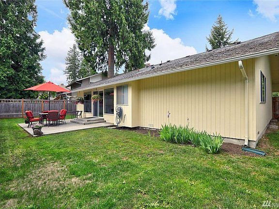 3rd image of 16425 NE 21st Pl